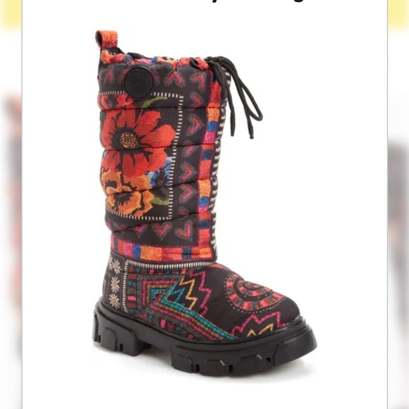 FARM RIO 🌿Tall Lug Sole Puffer Boot - Picture 3 of 8